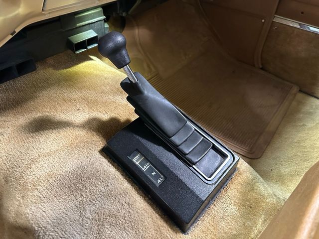 1989 GMC Suburban Tan tan | Irving, Texas | Hopper Motorplex 1989 GMC Suburban Tan tan | Irving, Texas | Hopper Motorplex