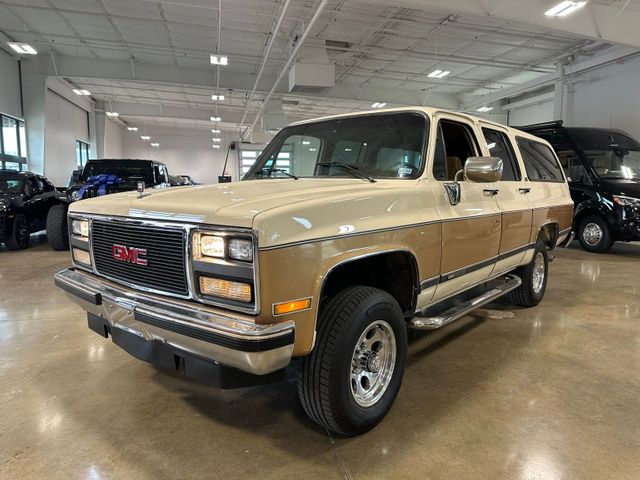 1989 GMC Suburban V1500 | Irving, Texas | Hopper Motorplex