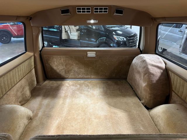 1989 GMC Suburban V1500 | Irving, Texas | Hopper Motorplex
