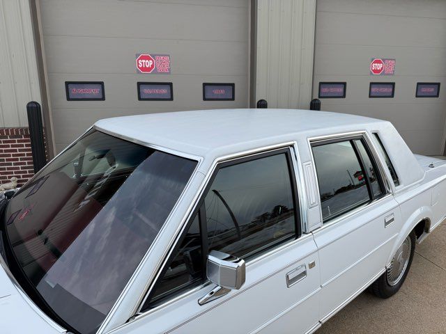 1989 Lincoln Town Car Base | Gifford, IL | Trav's Automotive