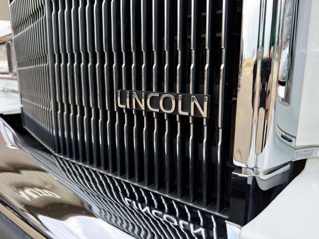 1989 Lincoln Town Car Base | Gifford, IL | Trav's Automotive 1989 Lincoln Town Car Base | Gifford, IL | Trav's Automotive