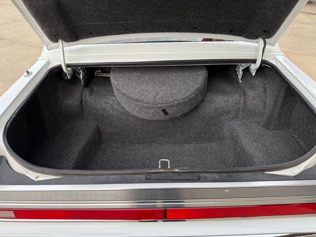 1989 Lincoln Town Car Base | Gifford, IL | Trav's Automotive