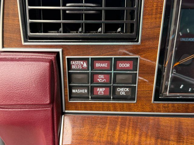 1989 Lincoln Town Car Base | Gifford, IL | Trav's Automotive 1989 Lincoln Town Car Base | Gifford, IL | Trav's Automotive