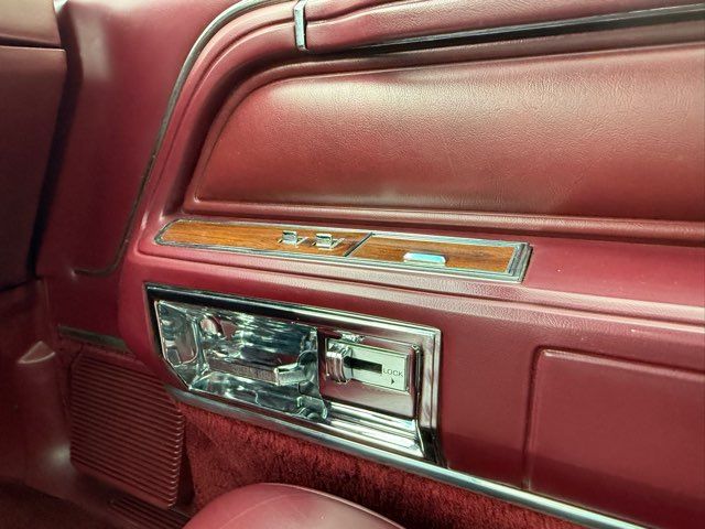 1989 Lincoln Town Car Base | Gifford, IL | Trav's Automotive 1989 Lincoln Town Car Base | Gifford, IL | Trav's Automotive