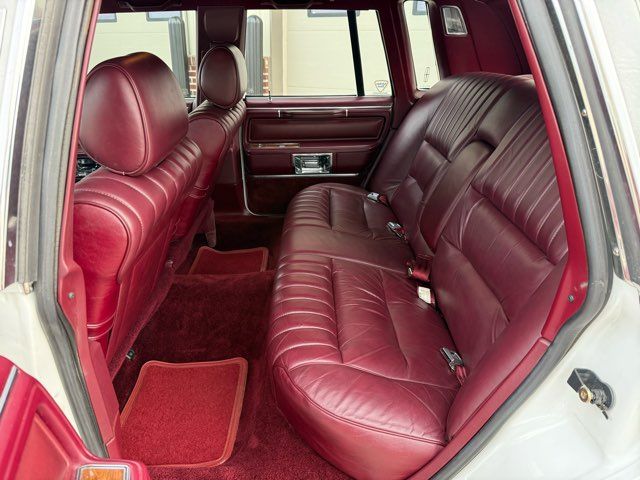 1989 Lincoln Town Car Base | Gifford, IL | Trav's Automotive