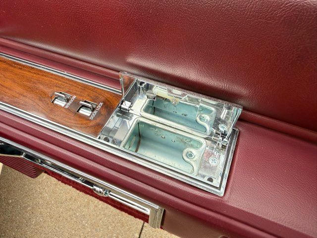 1989 Lincoln Town Car Base | Gifford, IL | Trav's Automotive 1989 Lincoln Town Car Base | Gifford, IL | Trav's Automotive