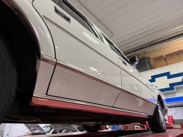 1989 Lincoln Town Car Base | Gifford, IL | Trav's Automotive 1989 Lincoln Town Car Base | Gifford, IL | Trav's Automotive