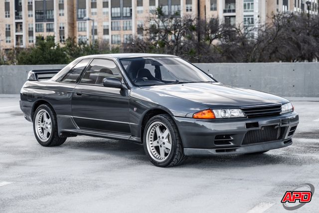 1989 Nissan Skyline GT-R JDM R32 (RHD) 1989 Nissan Skyline GT-R JDM R32 (RHD)