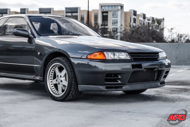 1989 Nissan Skyline GT-R JDM R32 (RHD) 1989 Nissan Skyline GT-R JDM R32 (RHD)