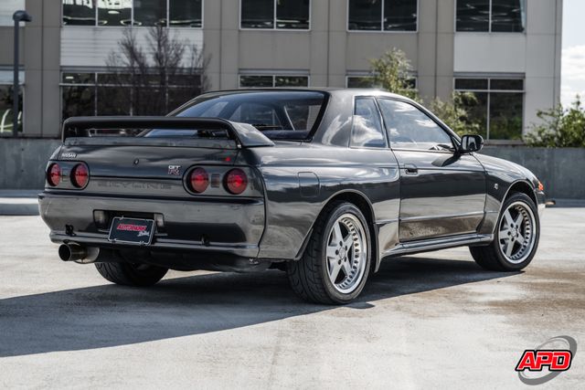 1989 Nissan Skyline GT-R JDM R32 (RHD) 1989 Nissan Skyline GT-R JDM R32 (RHD)