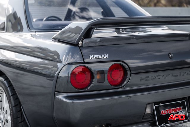 1989 Nissan Skyline GT-R JDM R32 (RHD) 1989 Nissan Skyline GT-R JDM R32 (RHD)