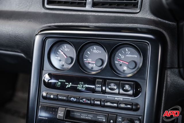 1989 Nissan Skyline GT-R JDM R32 (RHD) 1989 Nissan Skyline GT-R JDM R32 (RHD)