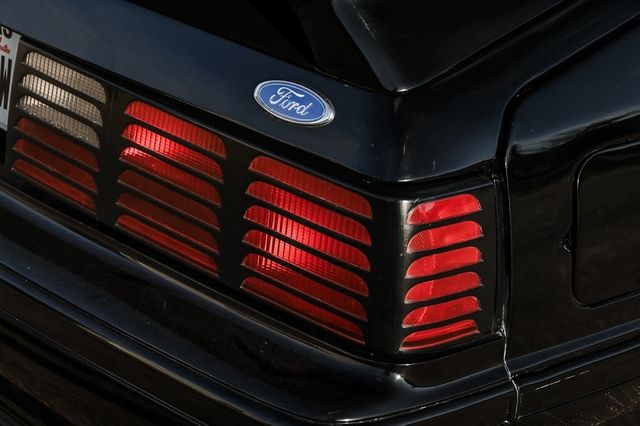 1990 Ford Mustang GT Dual Exhaust System Macpherson Struts 1990 Ford Mustang GT Dual Exhaust System Macpherson Struts