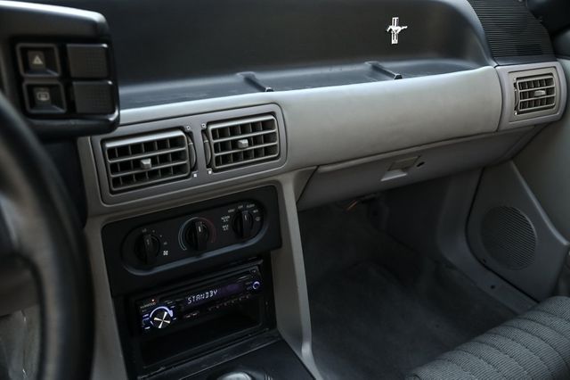 1990 Ford Mustang GT Dual Exhaust System Macpherson Struts 1990 Ford Mustang GT Dual Exhaust System Macpherson Struts