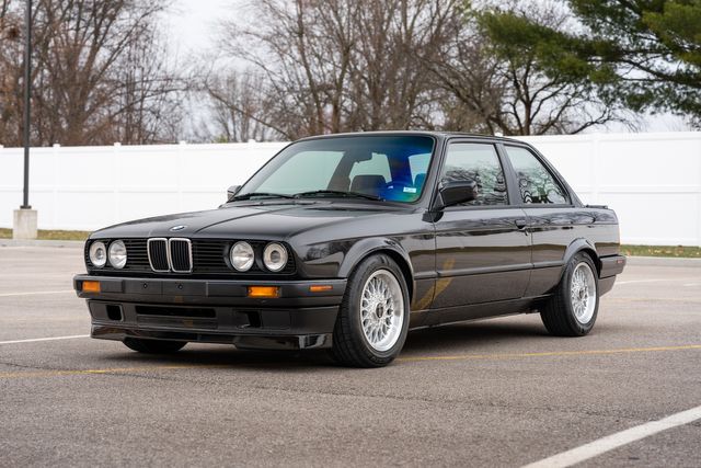 1991 BMW 3 Series 318is