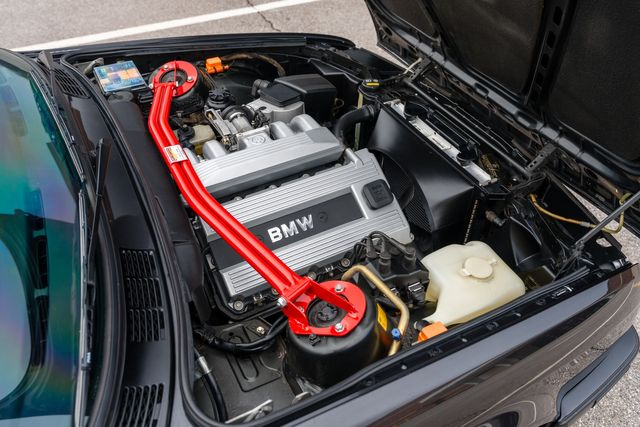 1991 BMW 3 Series 318is