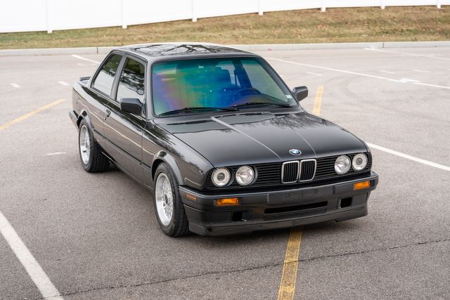1991 BMW 3 Series 318is
