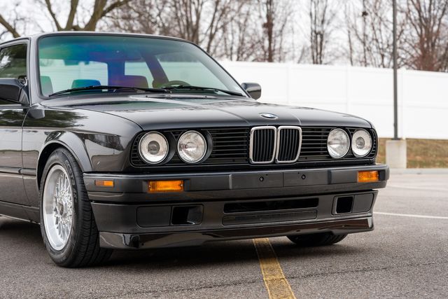 1991 BMW 3 Series 318is