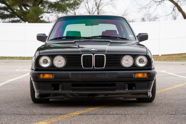 1991 BMW 3 Series 318is