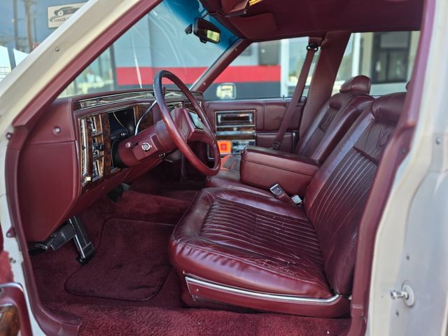 1991 Cadillac Brougham Base
