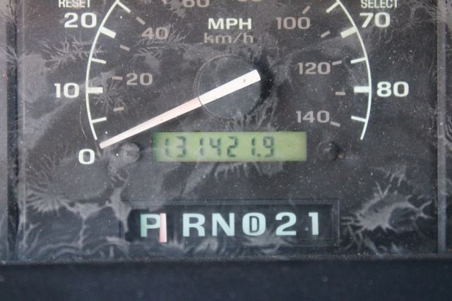 1992 Ford Bronco Custom | West Haven, CT | PSv5 DEMO - DNU Stalls 1992 Ford Bronco Custom | West Haven, CT | PSv5 DEMO - DNU Stalls