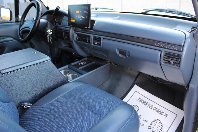 1992 Ford Bronco Custom | West Haven, CT | PSv5 DEMO - DNU Stalls 1992 Ford Bronco Custom | West Haven, CT | PSv5 DEMO - DNU Stalls