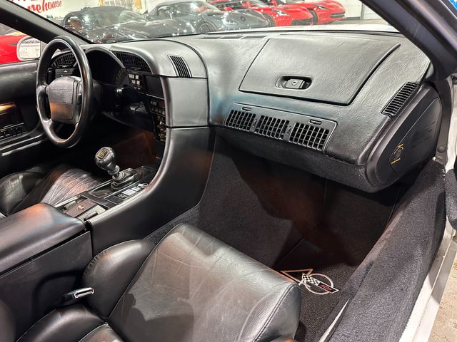 1993 Chevrolet Corvette Coupe Bose, Dual Power, 6-Speed, Glass Top, 42k | Dallas, Texas | Corvette Warehouse 1993 Chevrolet Corvette Coupe Bose, Dual Power, 6-Speed, Glass Top, 42k | Dallas, Texas | Corvette Warehouse
