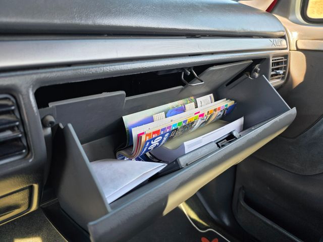 1993 Ford F-150 SVT Lightning 1993 Ford F-150 SVT Lightning