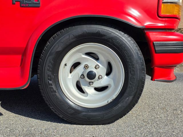 1993 Ford F-150 SVT Lightning 1993 Ford F-150 SVT Lightning