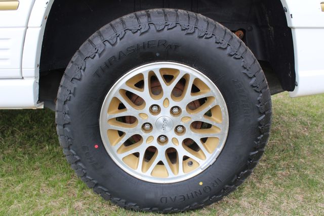 1993 Jeep Grand Cherokee Limited | Roscoe, IL | Autoland Outlets 1993 Jeep Grand Cherokee Limited | Roscoe, IL | Autoland Outlets