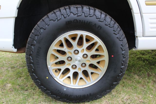 1993 Jeep Grand Cherokee Limited | Roscoe, IL | Autoland Outlets 1993 Jeep Grand Cherokee Limited | Roscoe, IL | Autoland Outlets