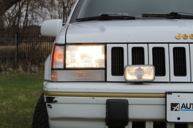 1993 Jeep Grand Cherokee Limited | Roscoe, IL | Autoland Outlets 1993 Jeep Grand Cherokee Limited | Roscoe, IL | Autoland Outlets