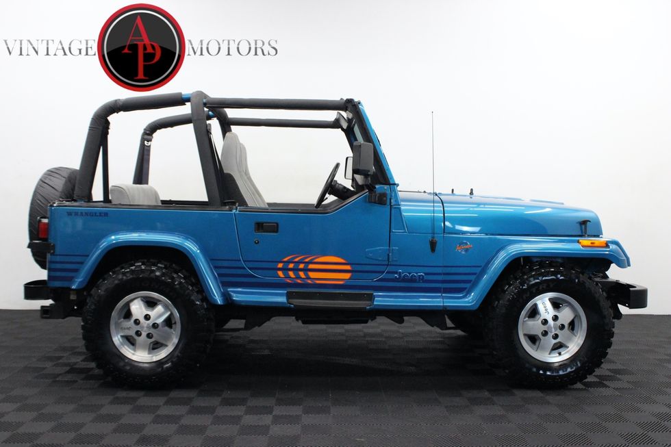 1993 Jeep Wrangler Islander 4x4 3 Tops MT Tires YJ 68K