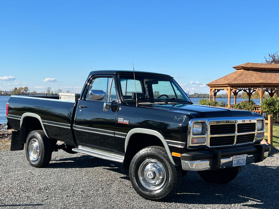 1st Gen Cummins Dually 4x4