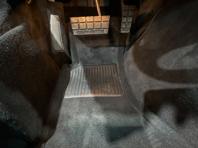 1994 Chevrolet Corvette Coupe Bose CD, Dual-Pwr, Auto, Alloys, Only 31k | Dallas, Texas | Corvette Warehouse 1994 Chevrolet Corvette Coupe Bose CD, Dual-Pwr, Auto, Alloys, Only 31k | Dallas, Texas | Corvette Warehouse