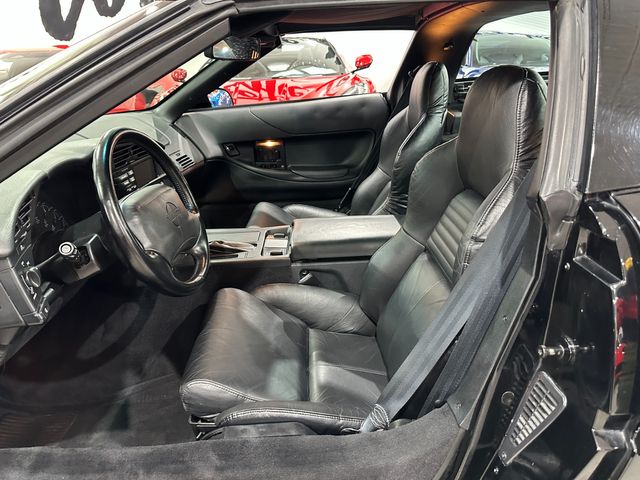 1994 Chevrolet Corvette Coupe Bose CD, Dual-Pwr, Auto, Alloys, Only 31k!