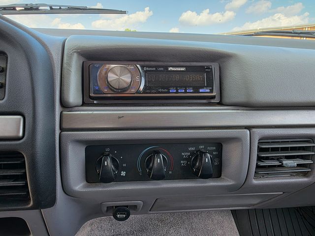 1994 Ford Bronco XLT 1994 Ford Bronco XLT