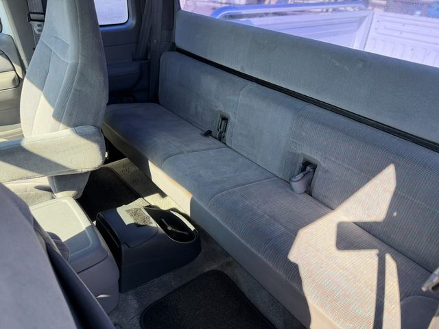 1994 Ford F-150 XL | Nashville, TN | Auto Mart Used Cars Inc. 1994 Ford F-150 XL | Nashville, TN | Auto Mart Used Cars Inc.