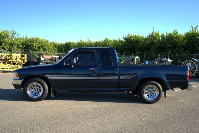1994 Toyota Pickup Xtracab DX | Fresno, CA | 2K MOTORS 1994 Toyota Pickup Xtracab DX | Fresno, CA | 2K MOTORS