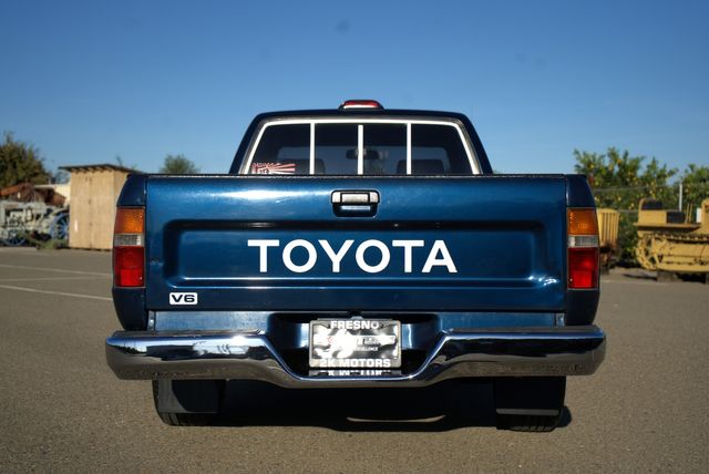 1994 Toyota Pickup Xtracab DX | Fresno, CA | 2K MOTORS 1994 Toyota Pickup Xtracab DX | Fresno, CA | 2K MOTORS