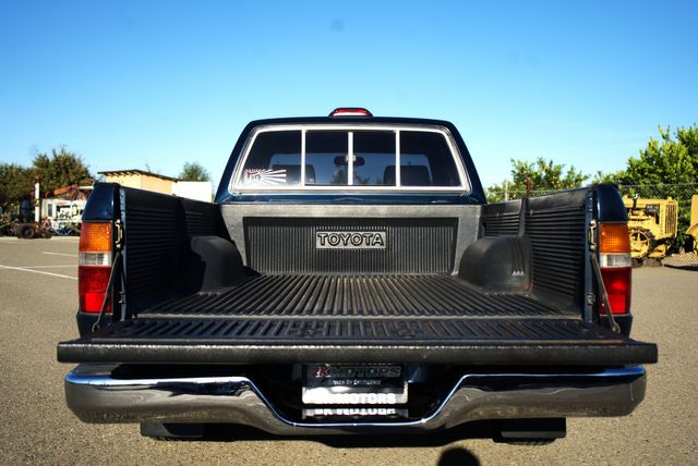 1994 Toyota Pickup Xtracab DX | Fresno, CA | 2K MOTORS 1994 Toyota Pickup Xtracab DX | Fresno, CA | 2K MOTORS