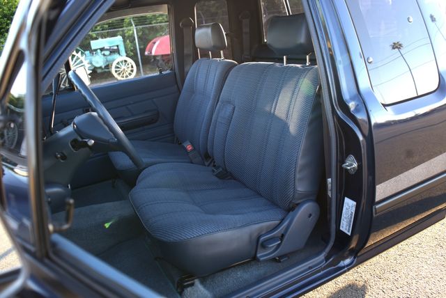 1994 Toyota Pickup Xtracab DX | Fresno, CA | 2K MOTORS 1994 Toyota Pickup Xtracab DX | Fresno, CA | 2K MOTORS