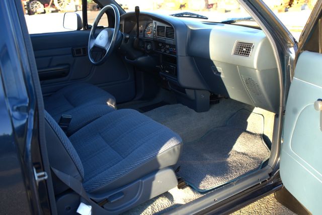 1994 Toyota Pickup DX | Fresno, CA | 2K MOTORS 1994 Toyota Pickup DX | Fresno, CA | 2K MOTORS