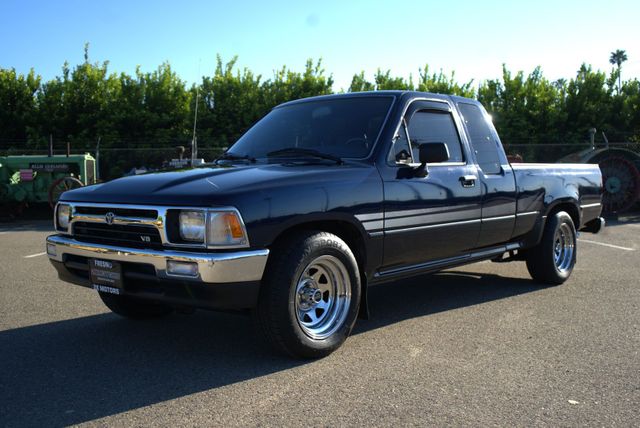 1994 Toyota Pickup Xtracab DX | Fresno, CA | 2K MOTORS