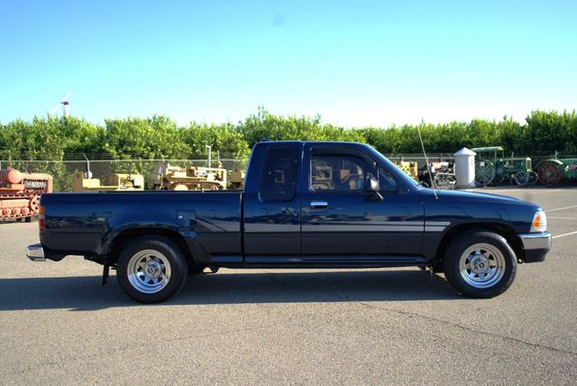 1994 Toyota Pickup DX | Fresno, CA | 2K MOTORS 1994 Toyota Pickup DX | Fresno, CA | 2K MOTORS
