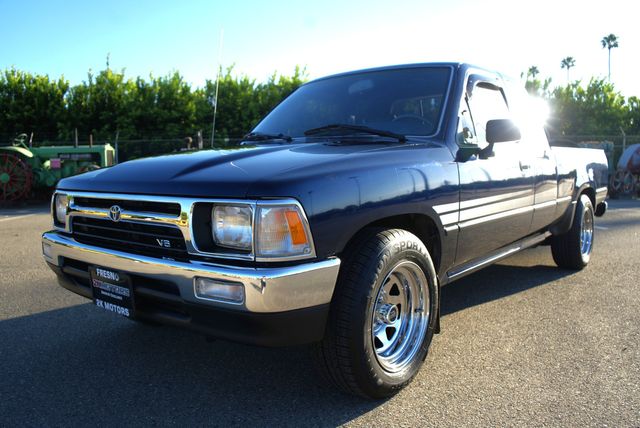 1994 Toyota Pickup DX | Fresno, CA | 2K MOTORS 1994 Toyota Pickup DX | Fresno, CA | 2K MOTORS