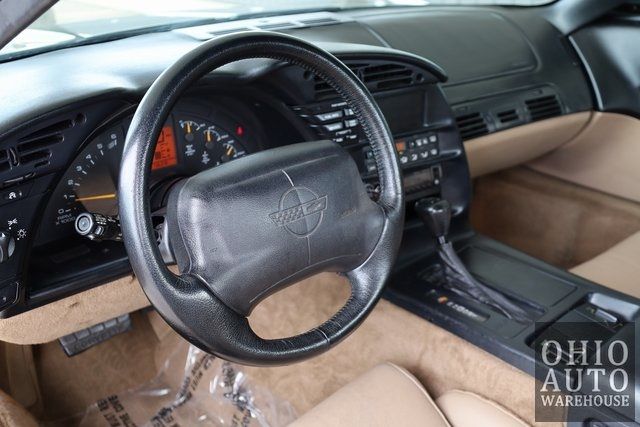 1995 Chevrolet CORVETTE Base Convertible V8 We Finance | Canton, Ohio | Ohio Auto Warehouse LLC 1995 Chevrolet CORVETTE Base Convertible V8 We Finance | Canton, Ohio | Ohio Auto Warehouse LLC