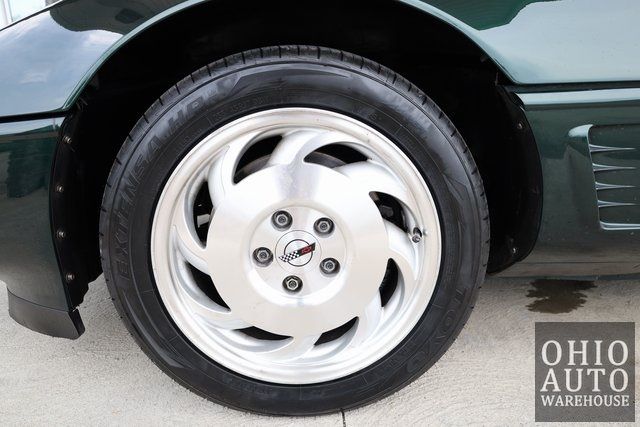 1995 Chevrolet CORVETTE Base Convertible V8 We Finance | Canton, Ohio | Ohio Auto Warehouse LLC 1995 Chevrolet CORVETTE Base Convertible V8 We Finance | Canton, Ohio | Ohio Auto Warehouse LLC