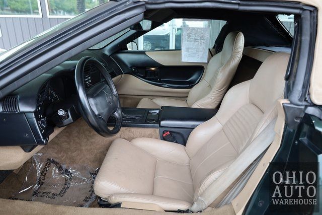 1995 Chevrolet CORVETTE Base Convertible V8 We Finance | Canton, Ohio | Ohio Auto Warehouse LLC 1995 Chevrolet CORVETTE Base Convertible V8 We Finance | Canton, Ohio | Ohio Auto Warehouse LLC