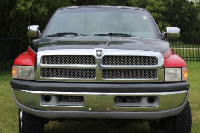1995 Dodge Ram 2500 SLT Laramie 4WD | Roscoe, IL | Autoland Outlets 1995 Dodge Ram 2500 SLT Laramie 4WD | Roscoe, IL | Autoland Outlets